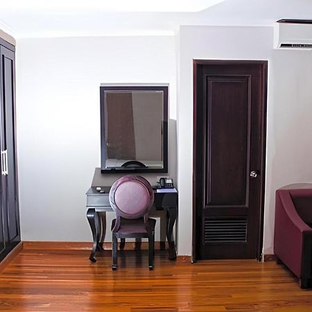 P Hotel Jakarta Ngoại thất bức ảnh