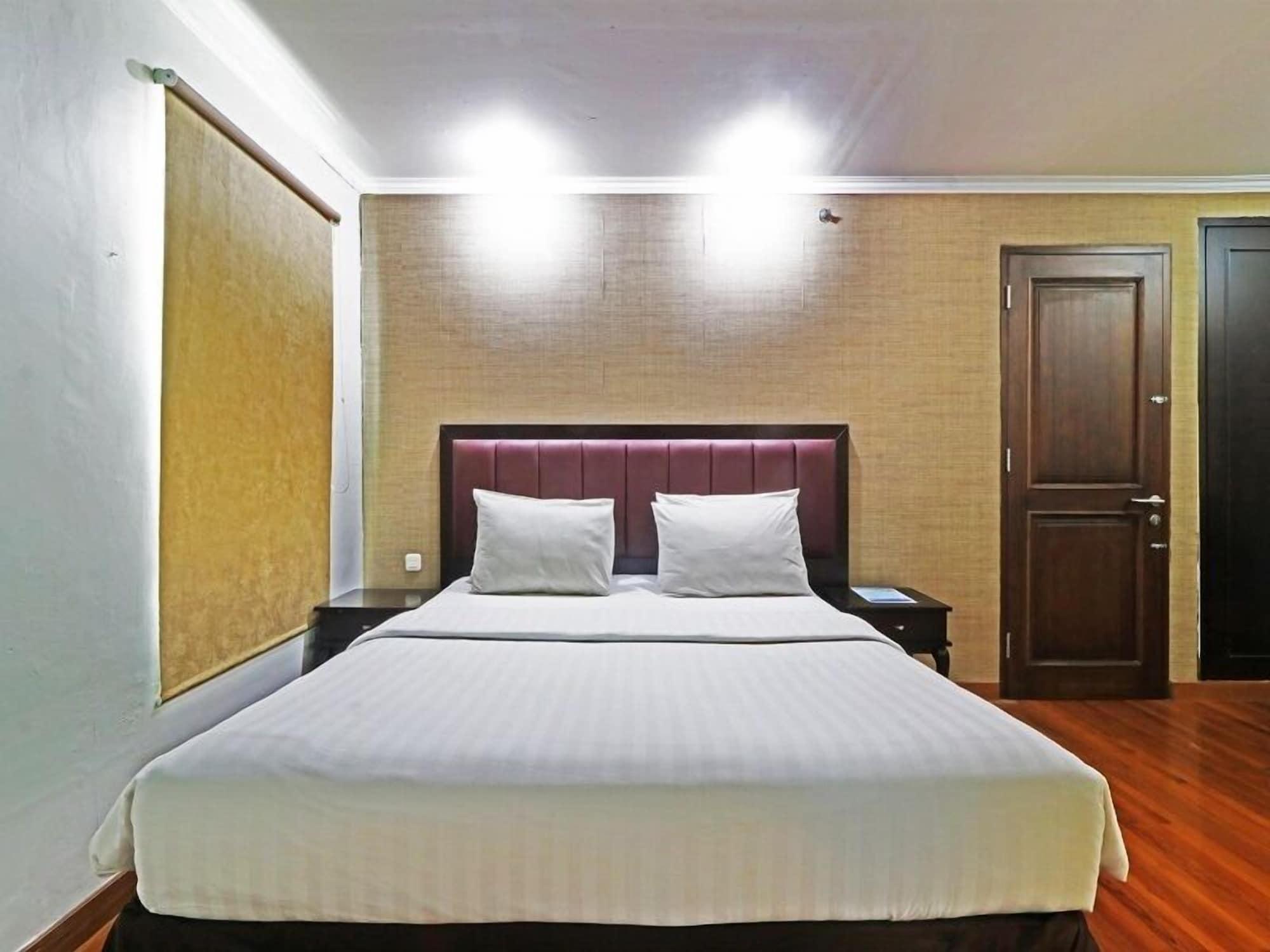 P Hotel Jakarta Ngoại thất bức ảnh