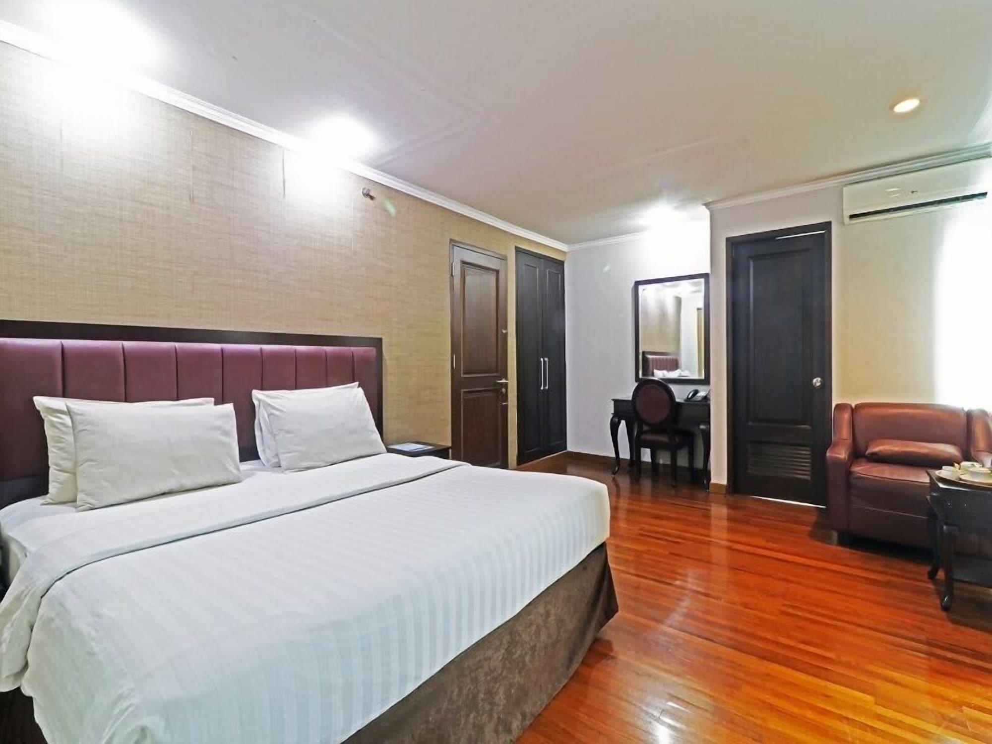 P Hotel Jakarta Ngoại thất bức ảnh
