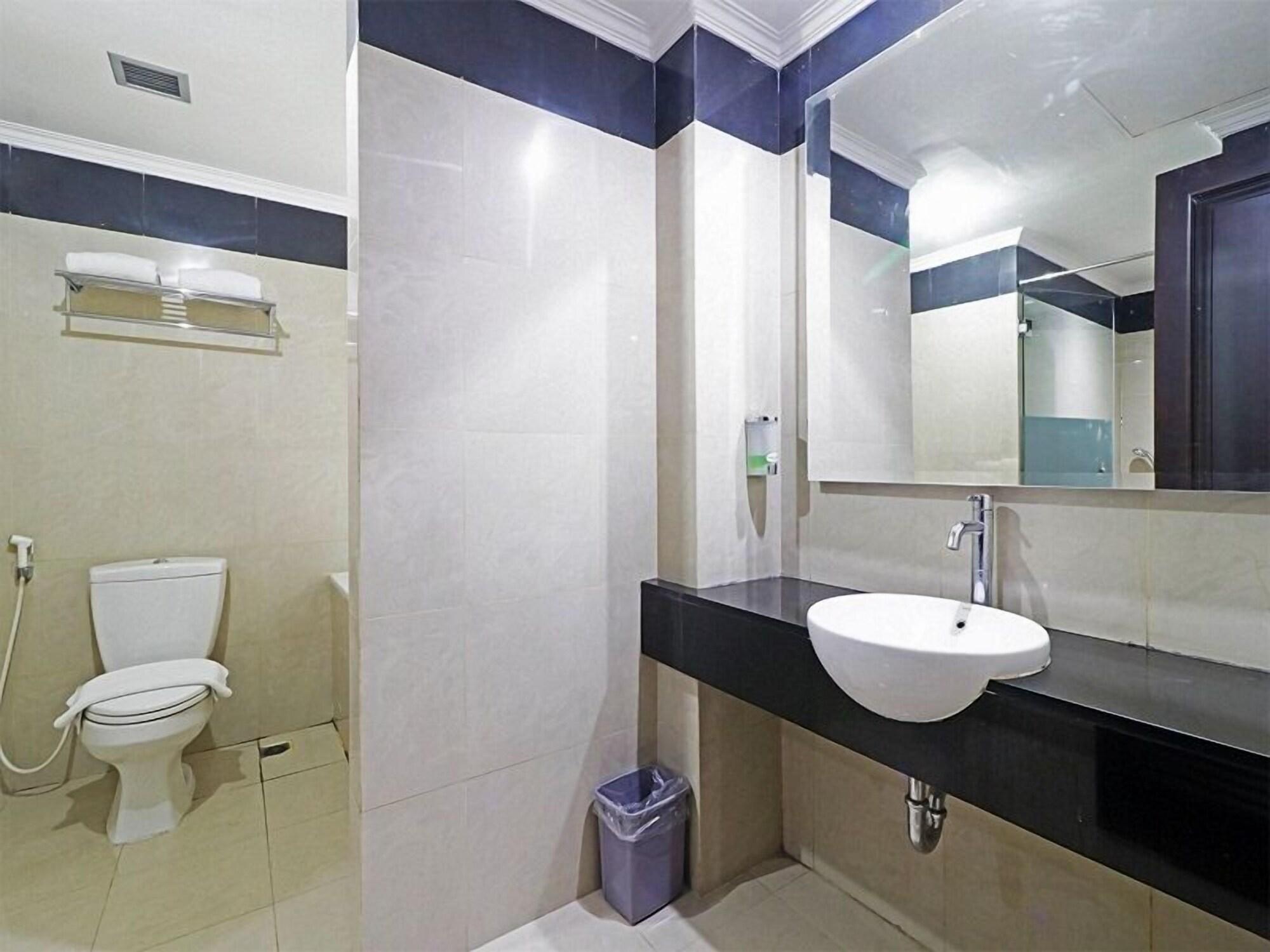 P Hotel Jakarta Ngoại thất bức ảnh