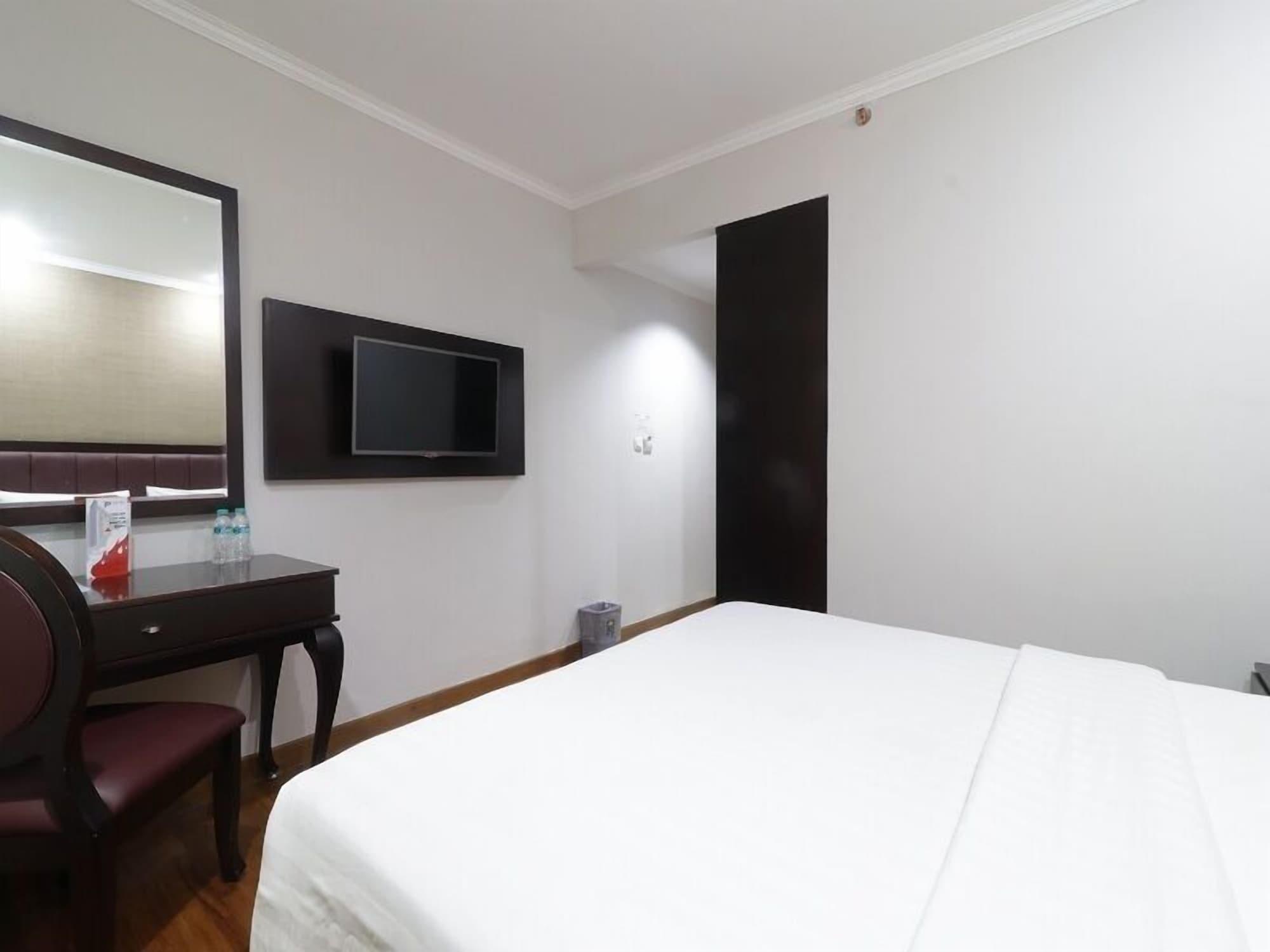 P Hotel Jakarta Ngoại thất bức ảnh