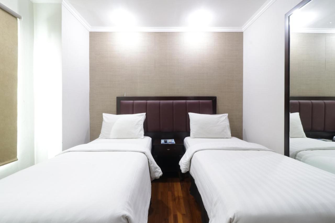 P Hotel Jakarta Ngoại thất bức ảnh